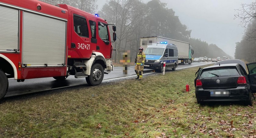 Wypadek pod Toruniem. Nieodpowiedzialny manewr 22-latki
