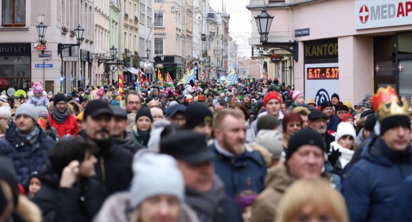 Tłumy mieszkańców na orszaku Trzech Króli w Toruniu [FOTORELACJA]
