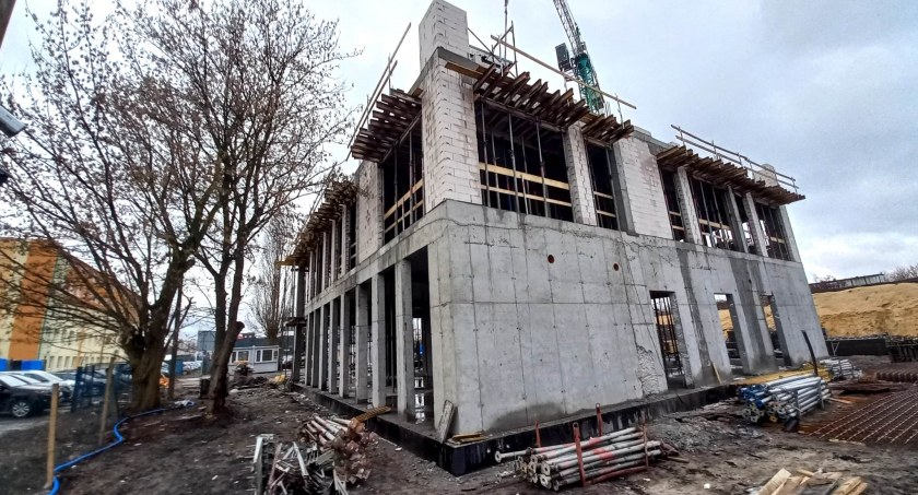 Firma z Bydgoszczy buduje w Toruniu dwa nowoczesne biurowce [FOTO]