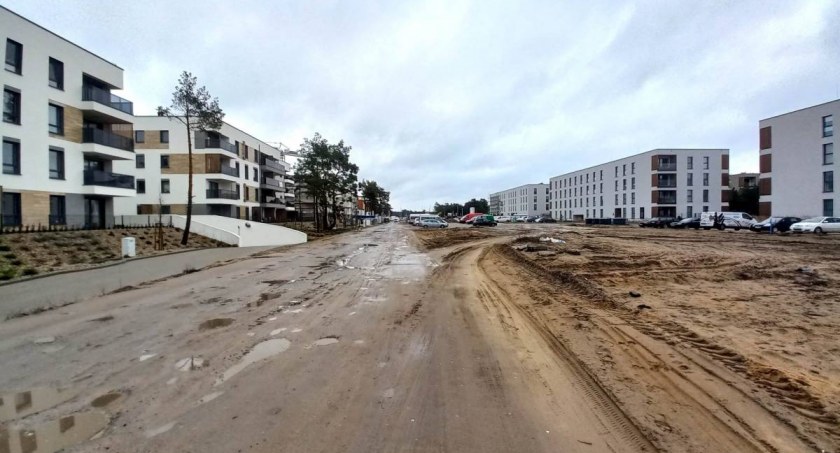 „Pole minowe” na osiedlu w Toruniu! Mieszkańcy od miesięcy proszą o pomoc