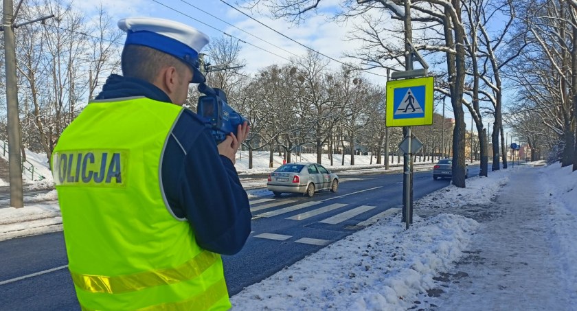 Uwaga kierowcy! Trwa policyjna akcja na ulicach Torunia