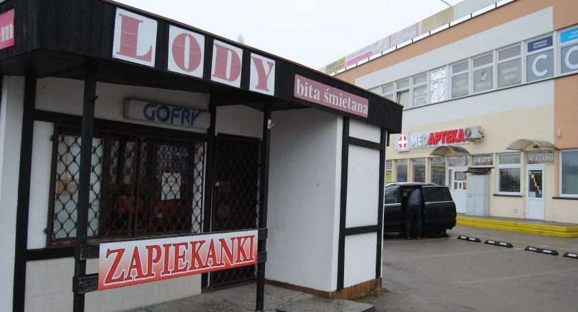 Konflikt trwa. Kultowa lodziarnia w Toruniu nie może wznowić działalności...