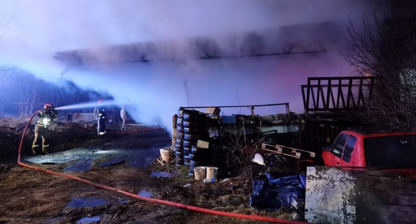 Pożar w budynku Toruniu. Straty oszacowano na 120 tysięcy zł