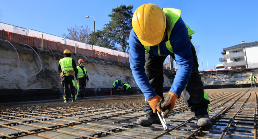 W Toruniu powstaje nowa szkoła dla 800 uczniów za 77 mln zł