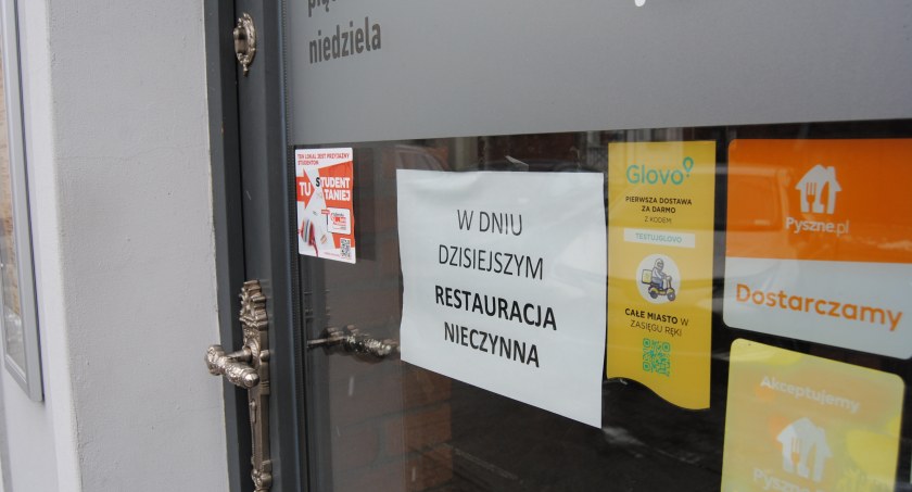 Restauracja w centrum Torunia upada. Została wystawiona na sprzedaż