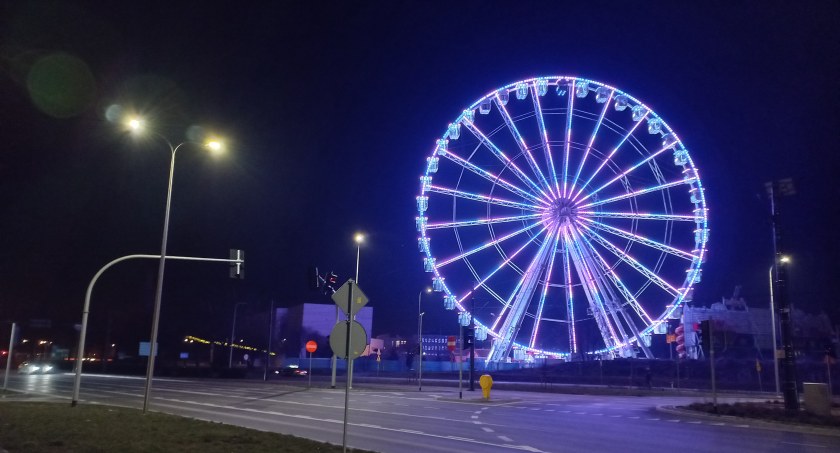 Oko Kopernika – koło widokowe w Toruniu oficjalnie rozpoczyna działalność