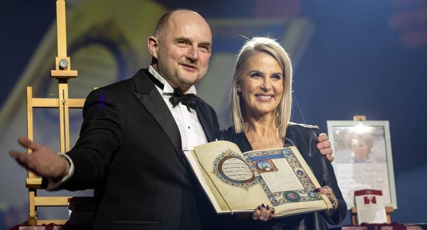 Rekordowy dochód z Marszałkowskiego Balu Dobroczynnego