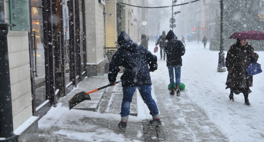Śnieg i przymrozki. Do Torunia znowu zawita zimowa aura