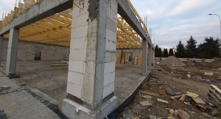 Pod Toruniem powstaje nowy obiekt handlowy [FOTO]