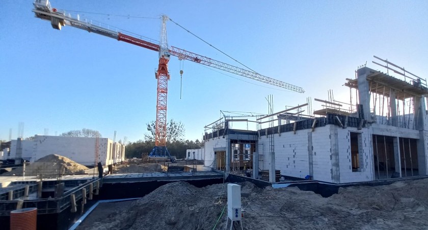 W Toruniu powstaje nowa szkoła dla 800 uczniów. Kosztuje prawie 77 mln zł