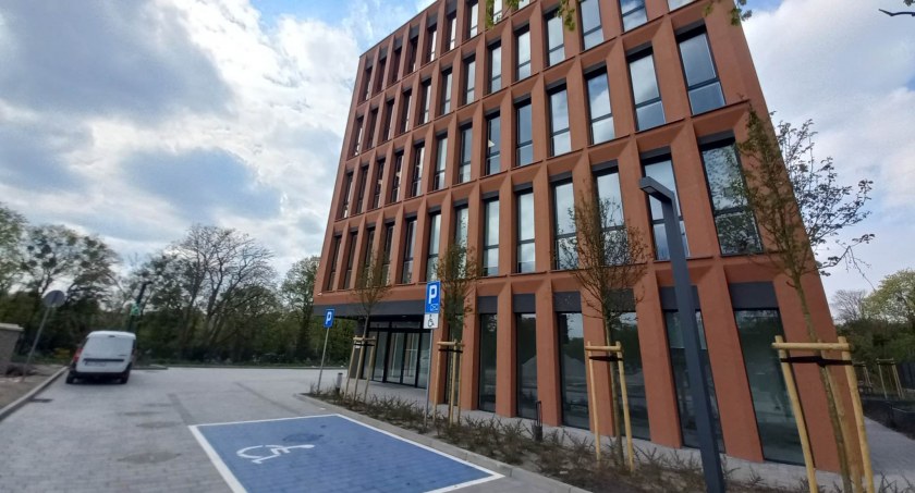 IBCL - w Toruniu powstał nowoczesny biurowiec za blisko 20 mln zł 