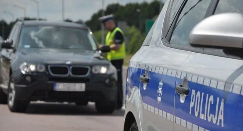 Dramatyczna eskorta BMW. Kobieta w ostatniej chwili trafiła do szpitala w Toruniu