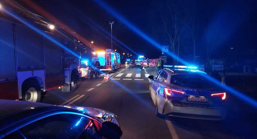 Śmiertelne potrącenie pod Toruniem. Ciężarówka wjechała w 47-latka