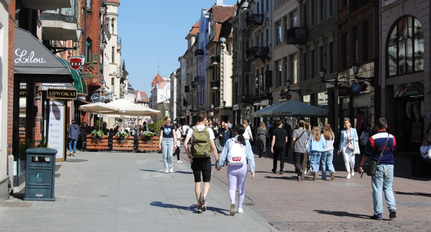 W Toruniu szukają statystów. Trzeba spełniać konkretne wymagania