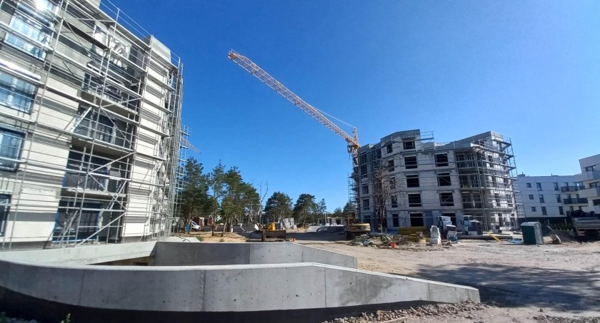 Oryginalne osiedle w Toruniu. Trwa budowa kilku nietypowych bloków 