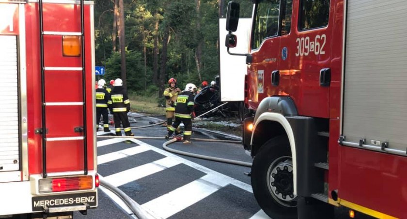 Groźny wypadek na „drodze śmierci”. Wśród rannych dzieci