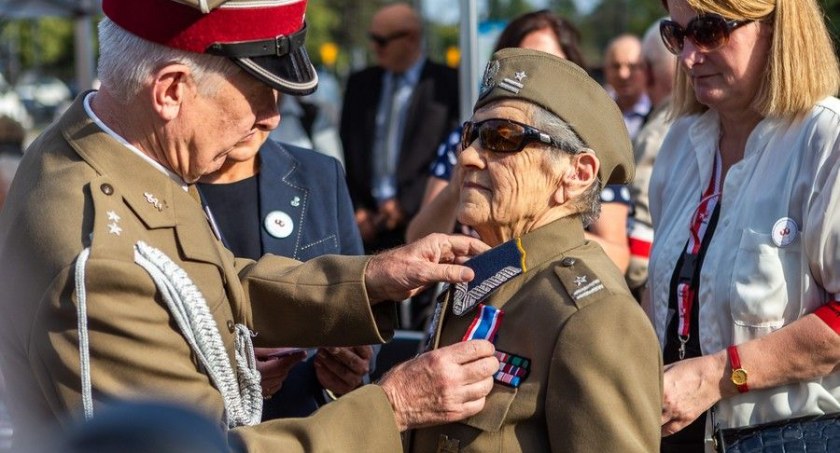 1 sierpnia oddamy hołd powstańcom warszawskim