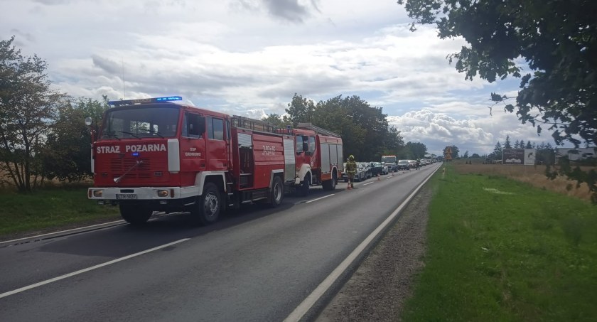 Karambol pod Toruniem. Wpadły na siebie cztery auta [FOTO]