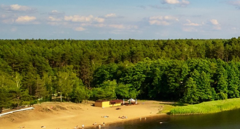  Nad popularnym jeziorem powstało nowe miejsce aktywności [FOTO]
