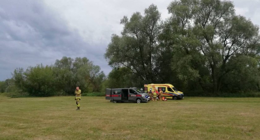 Poważny wypadek pod Toruniem. Dachował pojazd typu buggy