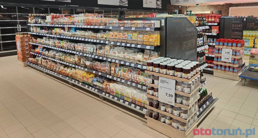 W Toruniu wybudowano nowy supermarket. W czwartek wielkie otwarcie