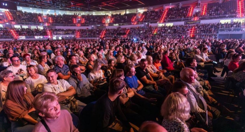 Gwiazdy zaśpiewały dla mieszkańców. Arena Toruń wypełniła się po brzegi
