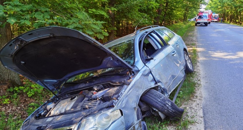 Poważny wypadek na trasie Toruń - Lipno. Trzy osoby zostały ranne