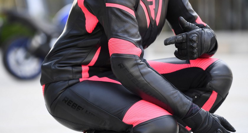 Wygoda i komfort na motocyklu - jak dobrać strój motocyklowy, który ochroni nas przed wiatrem, niskimi temperaturami czy wilgocią?