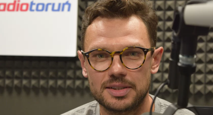 Łukasz Wróblewski – „podniósł z kolan” młodzieżową piłkę nożną w Toruniu