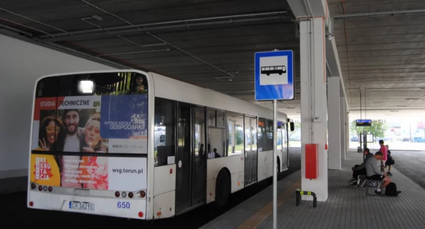 Zmiany w rozkładzie MZK. Jest więcej kursów do gmin pod Toruniem
