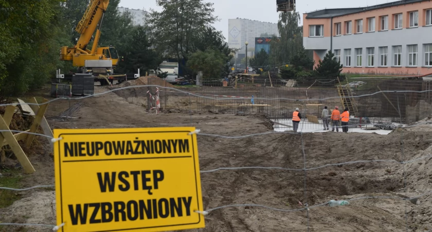 W Toruniu powstaje nowy basen z ruchomym dnem za ponad 14 mln zł