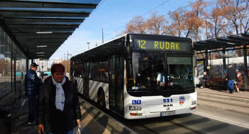 Komunikacja miejska w Toruniu ZA DARMO. W tym dniu pojedziemy bez biletu