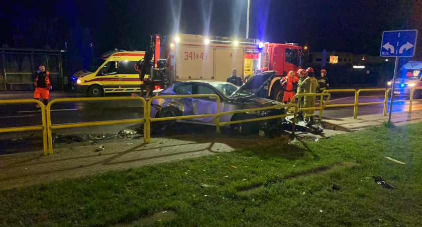 Poważny wypadek w Toruniu. Pięć osób w szpitalu [FOTO]