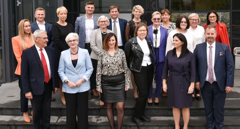 Podtoruńska gmina nagrodziła najlepszych nauczycieli [FOTO]