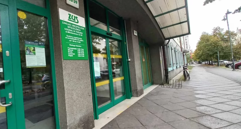 Firmy w Toruniu toną w długach. Rekordzista zalega najwięcej w województwie
