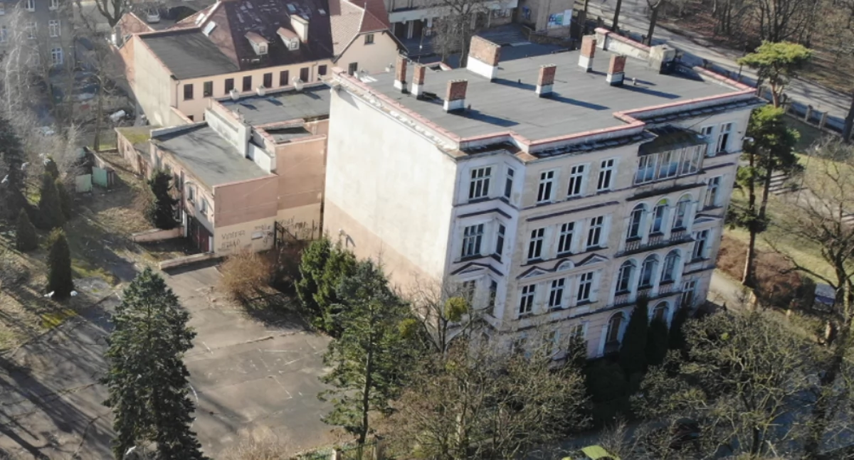 Cenna kamienica na sprzedaż. Zabytkowy budynek w Toruniu jest warty fortunę
