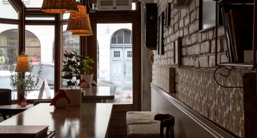 Skandal w centrum Torunia. Restauracja została okradziona przed świętami