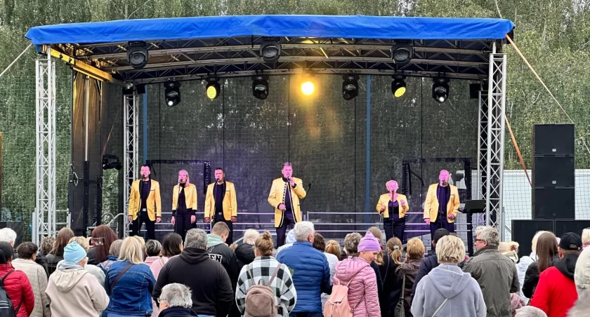Wielki piknik strażacki pod Toruniem. Zagrała gwiazda disco polo
