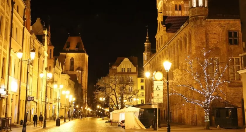 Ogromna awantura nad ranem w centrum Torunia. Damski bokser zatrzymany