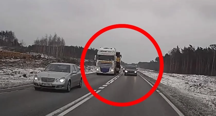 O krok od tragedii. Brawurowy manewr kierowcy BMW pod Toruniem [WIDEO]