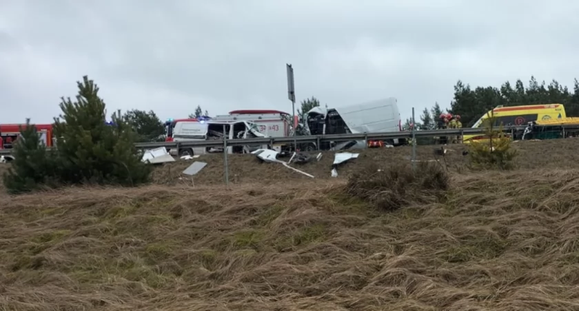 Tragiczny wypadek na obwodnicy Torunia. Droga całkowicie zablokowana