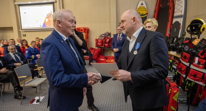 WOPR otrzymało nowoczesny sprzęt od marszałka