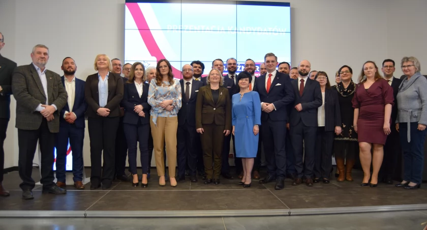 Były dziennikarz chce rządzić Toruniem. Obieca 300 zł dla każdego seniora 