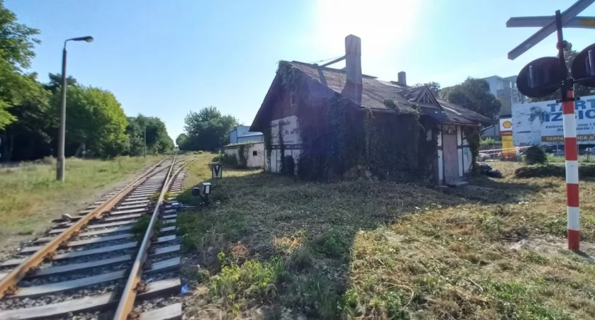 Po wielu latach przerwy pociąg odjedzie z opuszczonego dworca w Toruniu