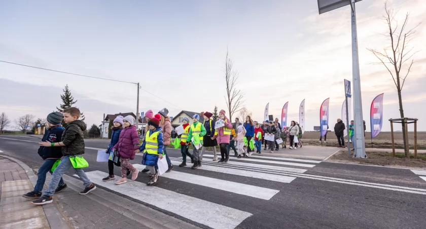 Na 249 przejściach dla pieszych w województwie będzie bezpieczniej