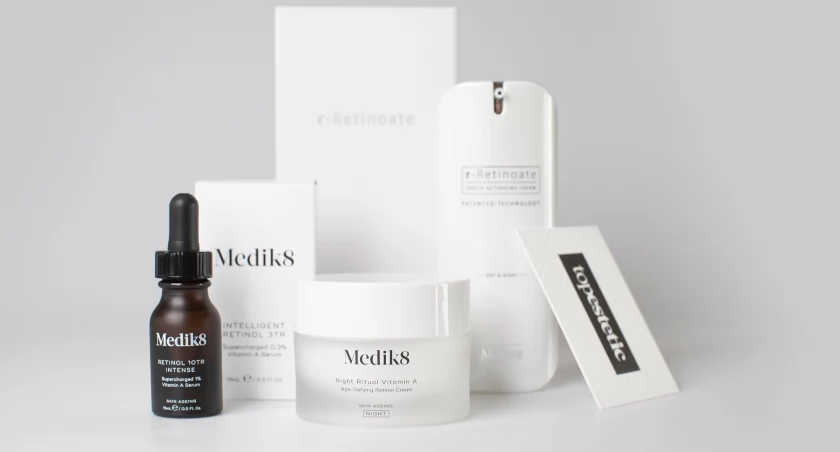 Retinal w kultowych kosmetykach Medik8 - poznaj te bestsellery!