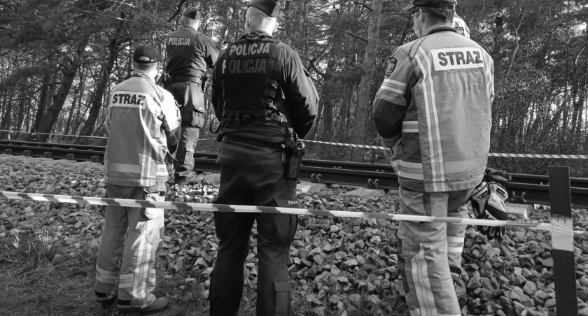Makabryczny wypadek na torach pod Toruniem. Policja musi przeprowadzić badanie DNA