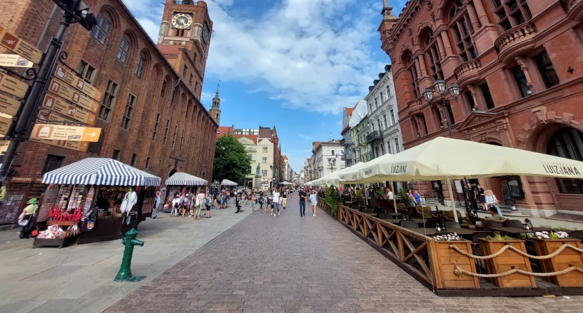 IMGW podał oficjalne dane. W Toruniu odnotowano niespotykaną temperaturę