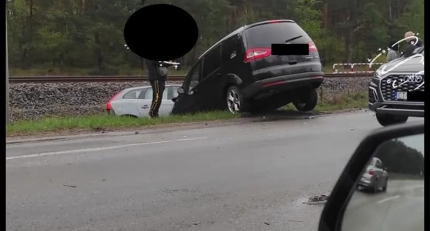 Poranny wypadek pod Toruniem. Poszkodowany był pijany