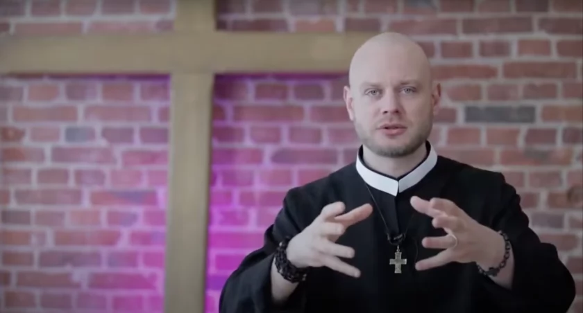 Uwielbiany w Toruniu ksiądz wydalony z zakonu. „Miał kontakty seksualne z wieloma kobietami”